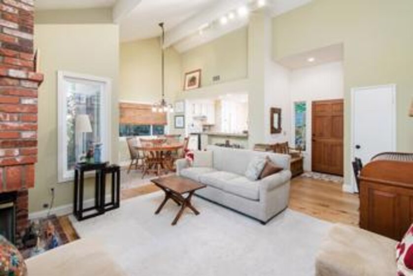 39549 Linnit Circle Photo